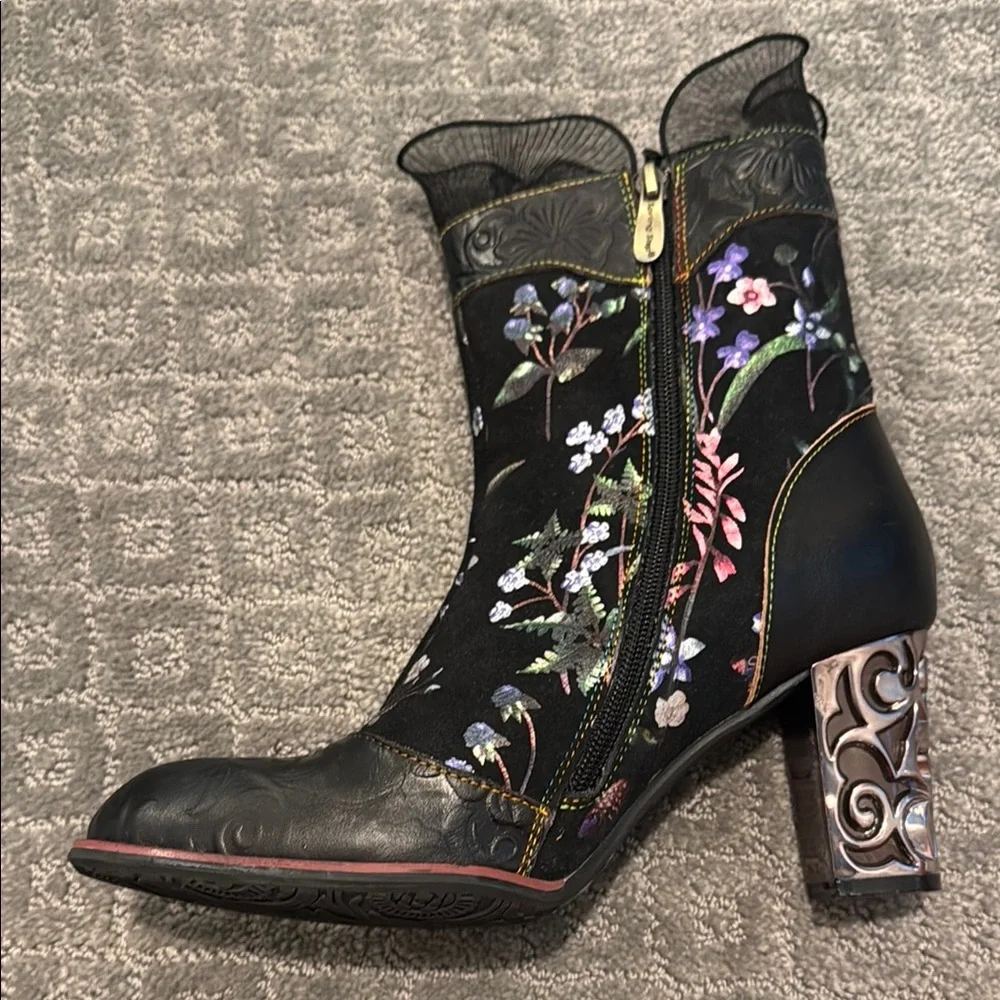 GUC L'ARTISTE Gaga Mid-Calf Leather Boots in Black & Multicolor size 39 - Picture 7 of 12
